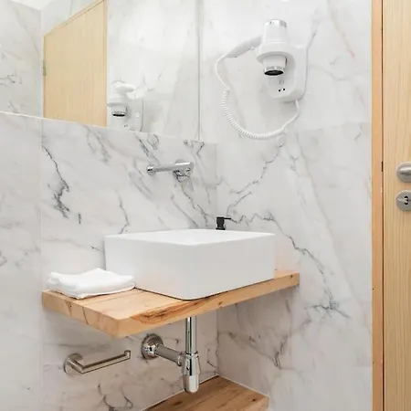 0e Brand New Right In The Heart Of Alfama Lissabon