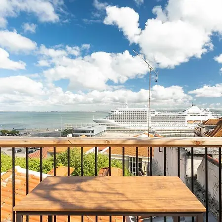 0e Brand New Right In The Heart Of Alfama Lissabon